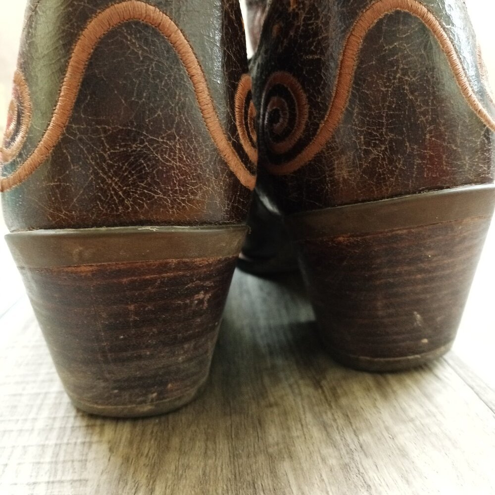 Ariat Dark Brown Leather Heeled Western Boots with Tan Stitching - Picture 13 of 15